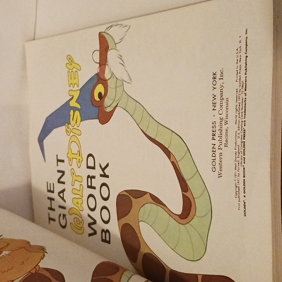 Vintage: The Giant Walt Disney Word Book - Picture 7 of 9